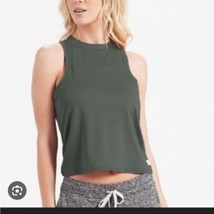 Vuori Women’s Green Workout Tank. Size Medium. Green.